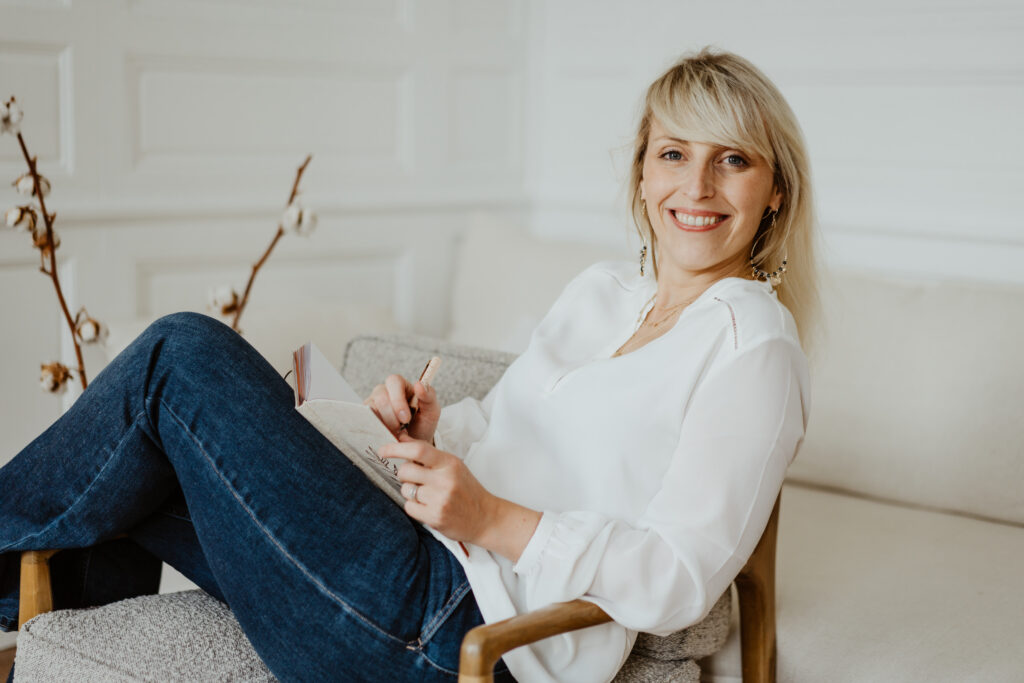 Cécile Poultier, consultante en parentalité, répond à nos questions : que faire quand mon enfant me ment ?